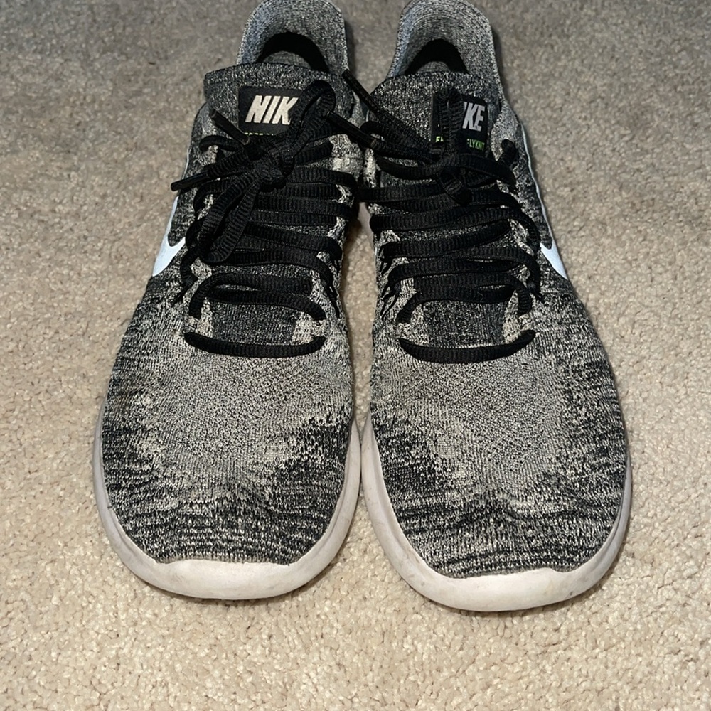 Nike Free Rn Flyknit - Picture 2 of 7